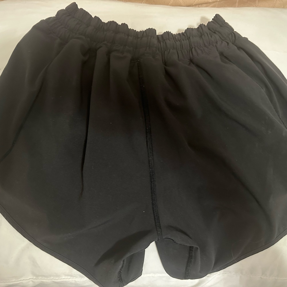 Lululemon 4 inch Hotty Hots